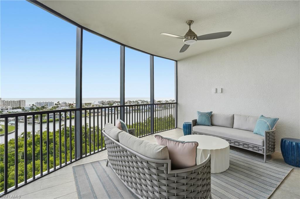 4142 Bay Beach LN 904