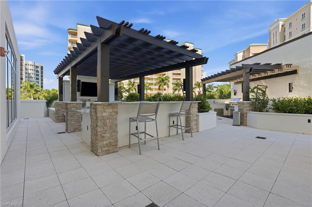 4142 Bay Beach LN 904