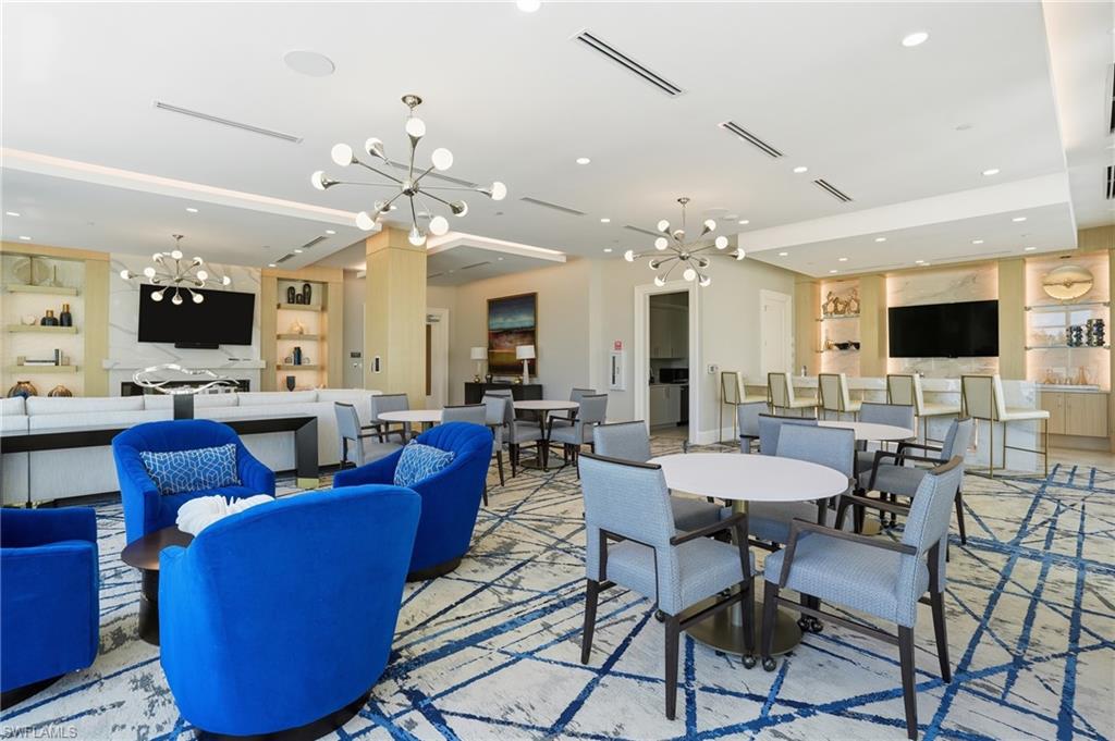 4142 Bay Beach LN 904