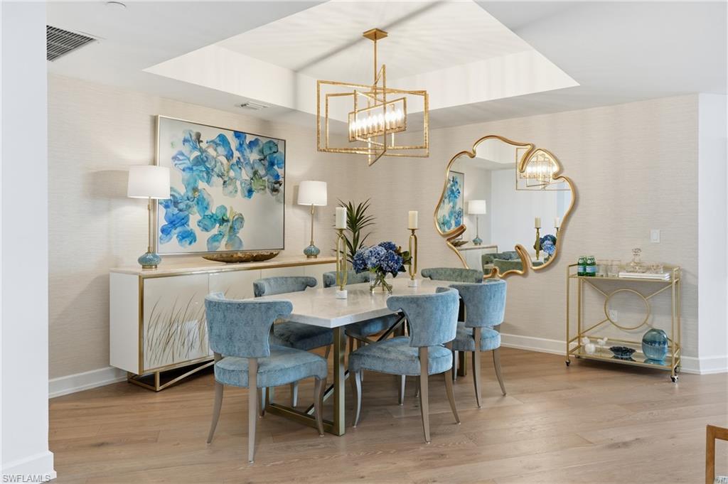 4142 Bay Beach LN 904