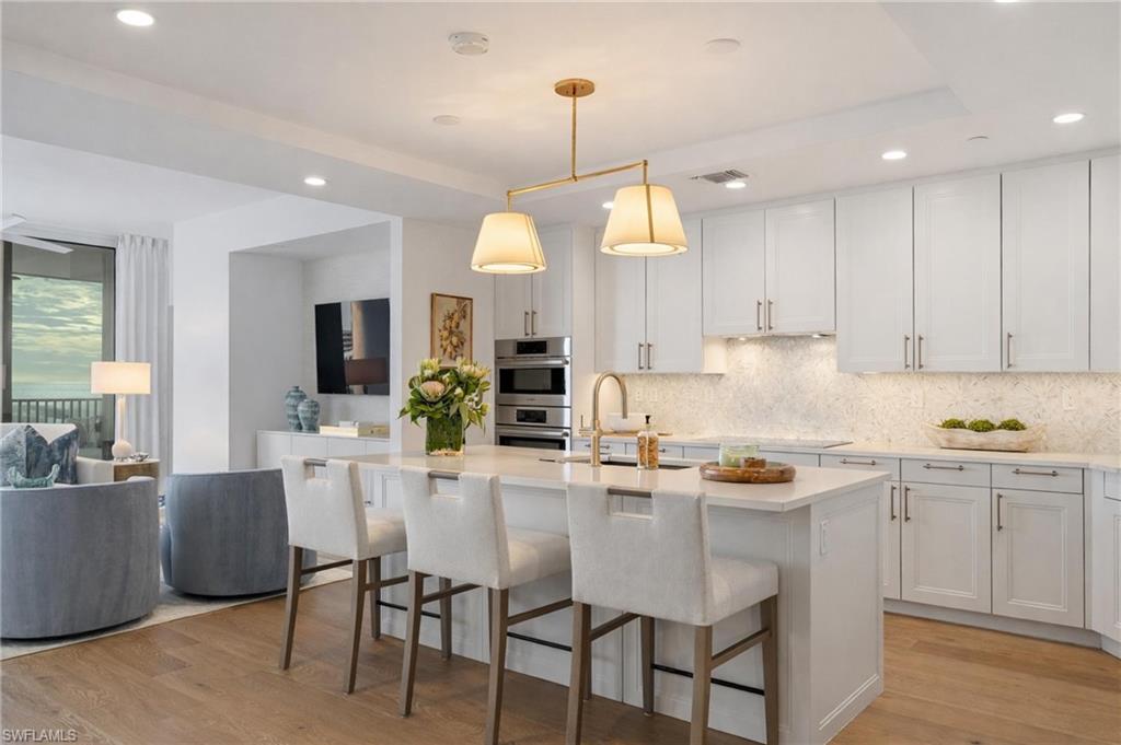 4142 Bay Beach LN 904