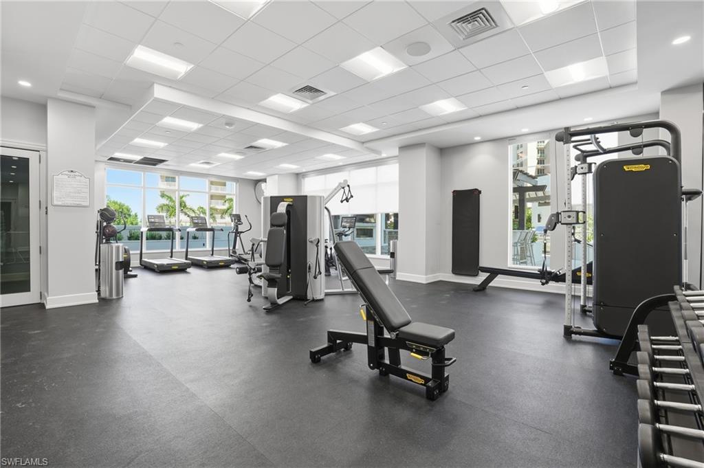 4142 Bay Beach LN 904