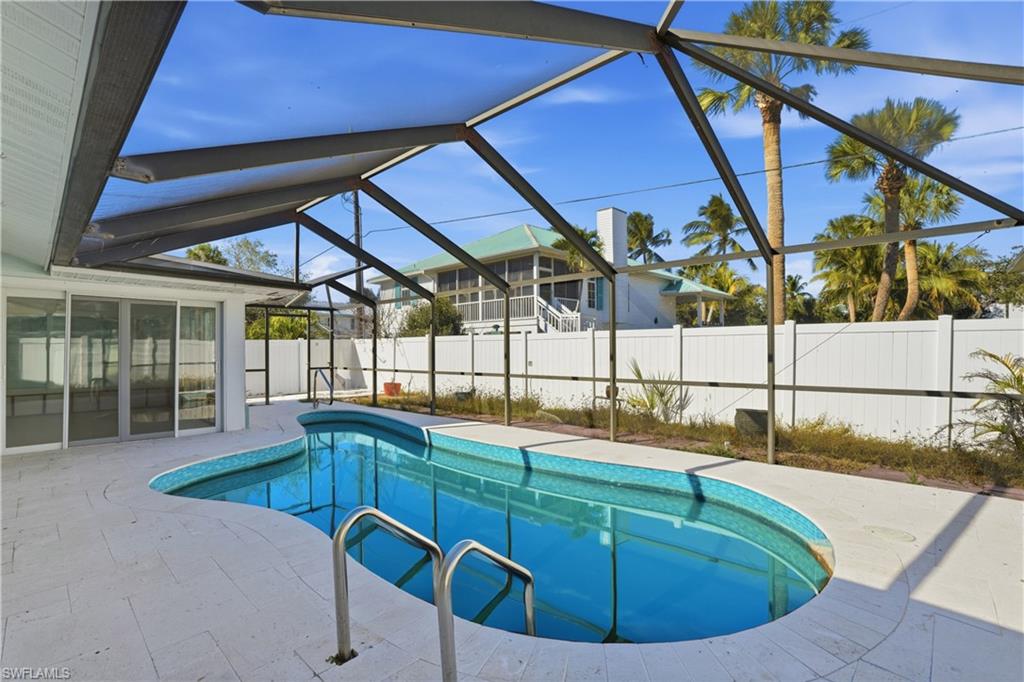 193 Hibiscus DR