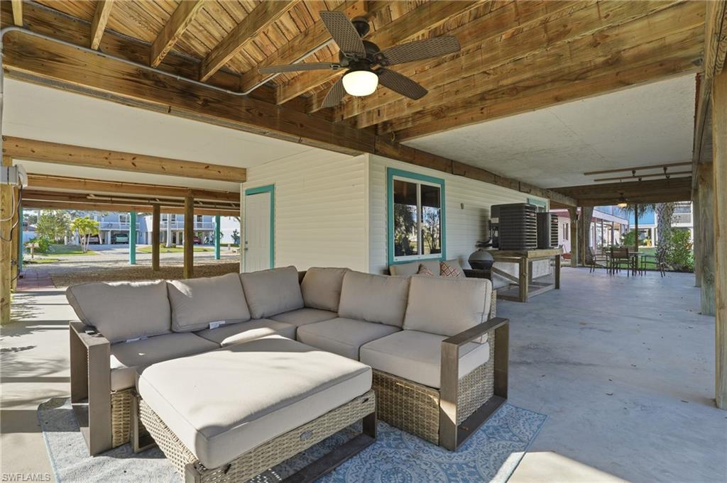 21697/699 Indian Bayou DR