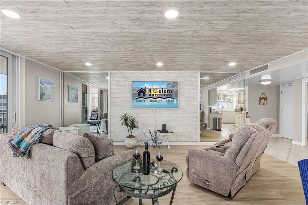 7146 Estero BLVD 816