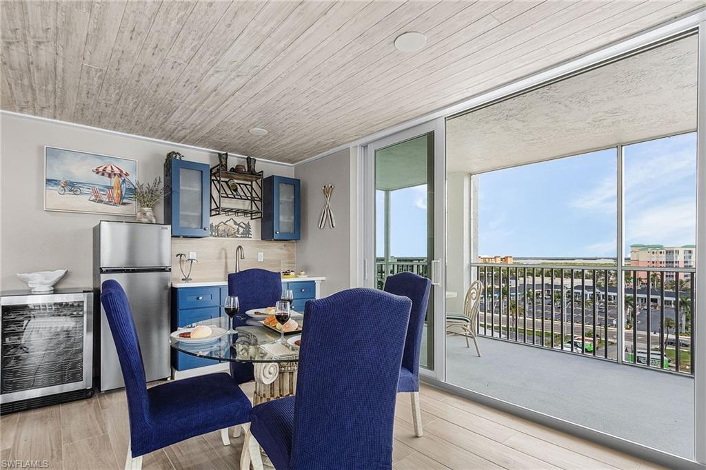 7146 Estero BLVD 816