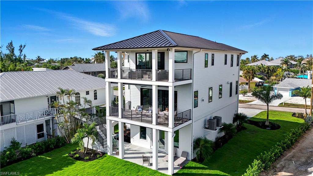306 Seminole WAY