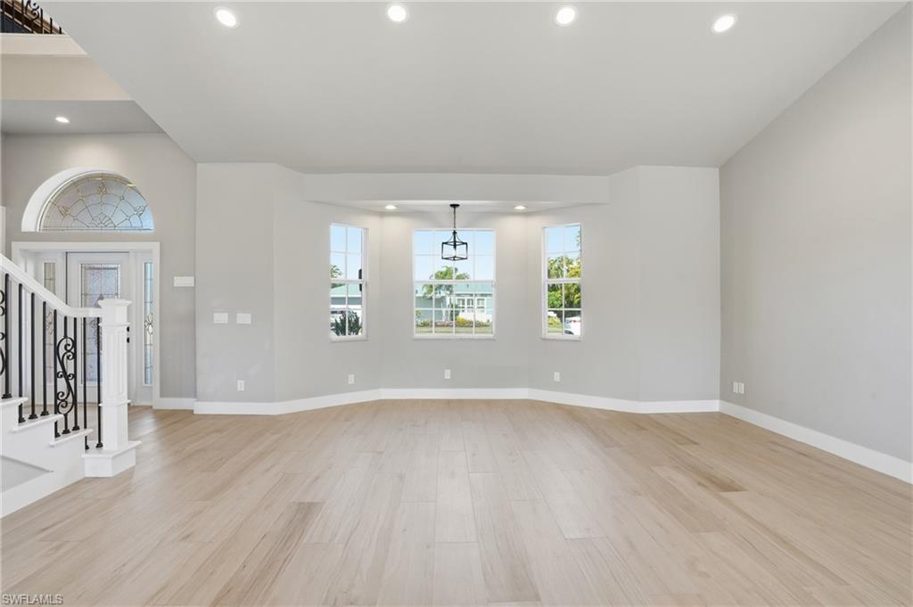 132 Egret ST