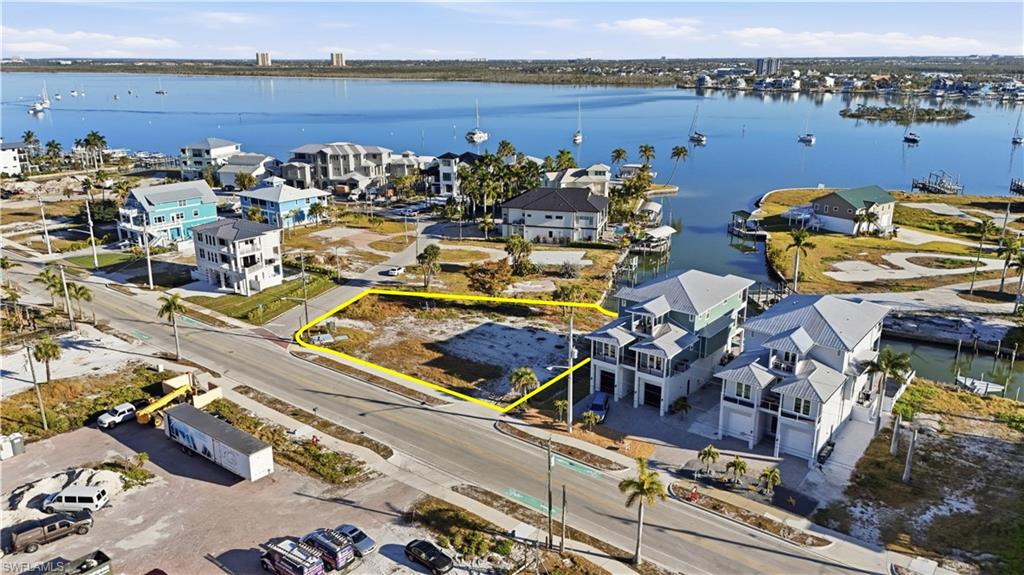 601 Estero BLVD