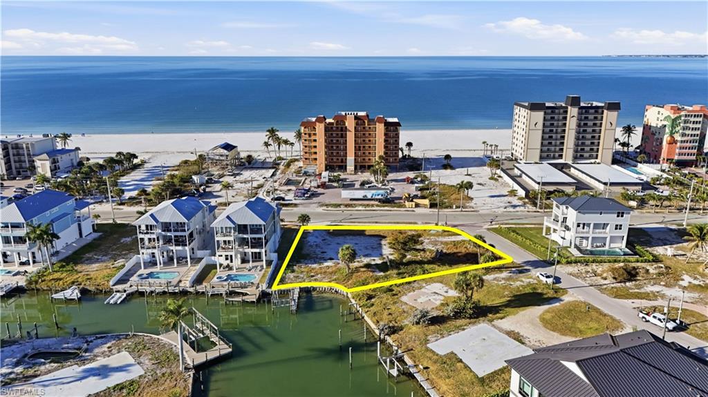601 Estero BLVD