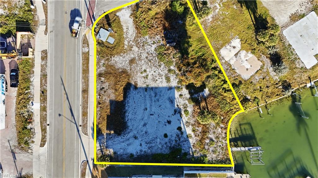 601 Estero BLVD