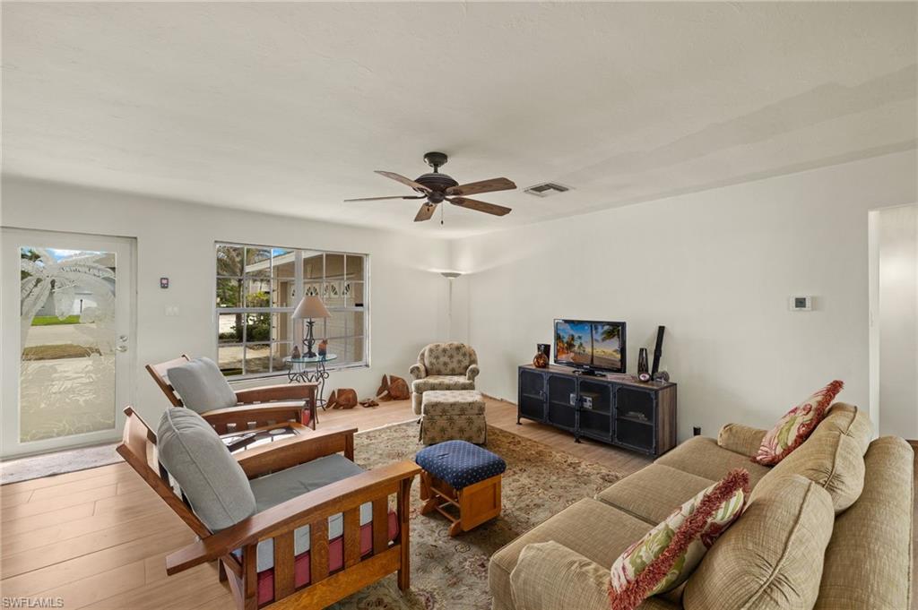 675 Randy LN