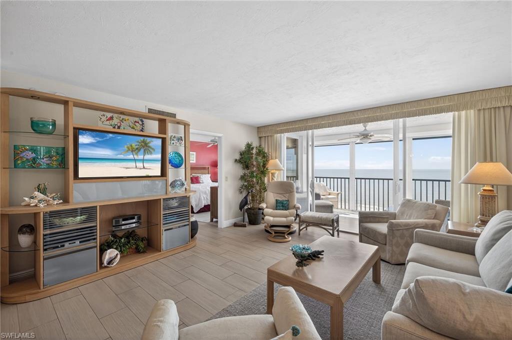 2800 Estero BLVD # 1003