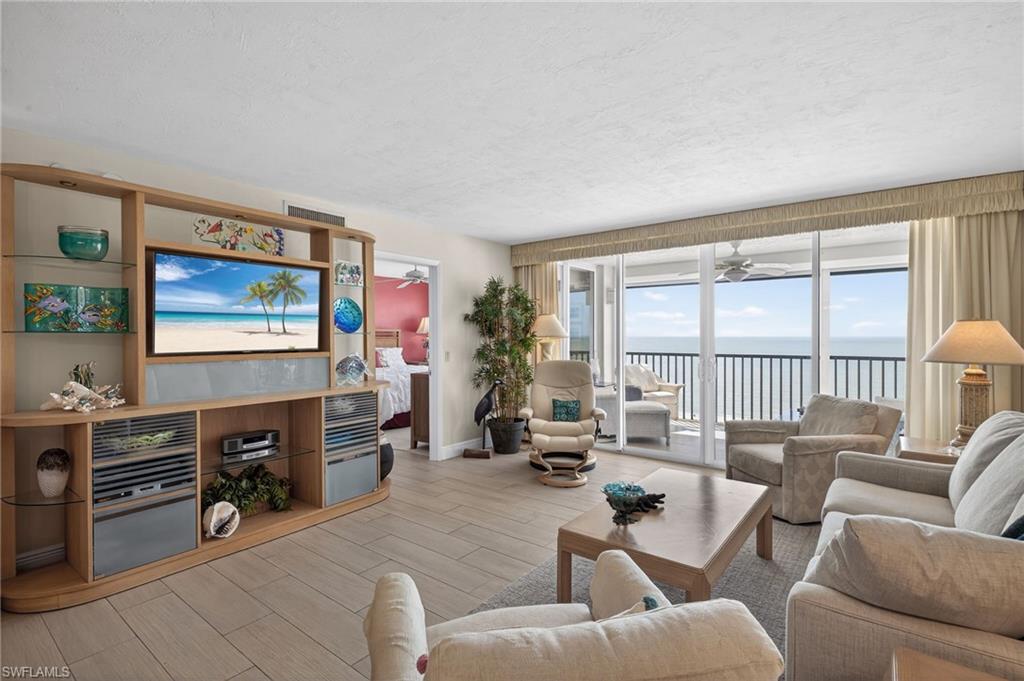 2800 Estero BLVD # 1003