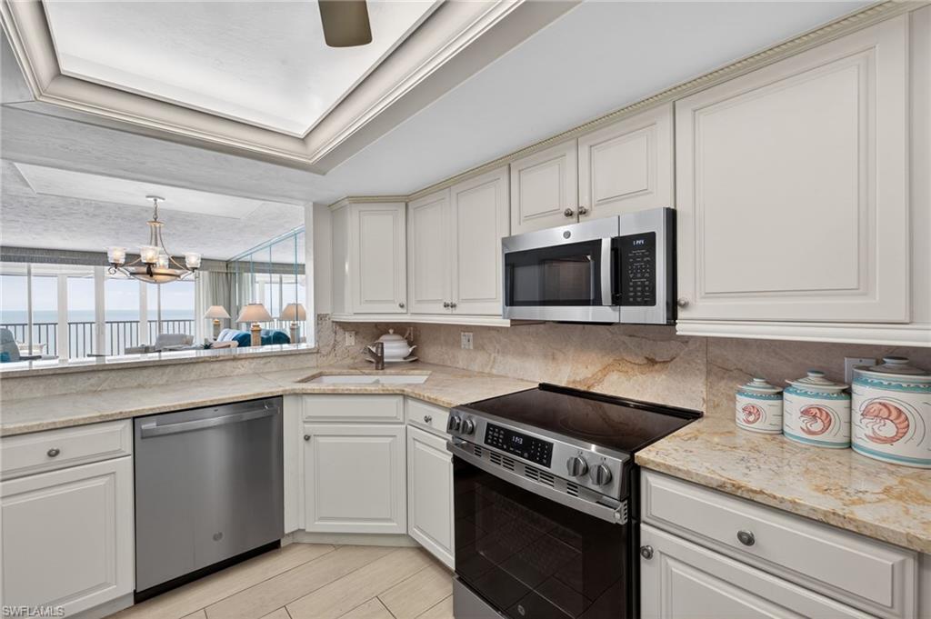 2800 Estero BLVD # 1003