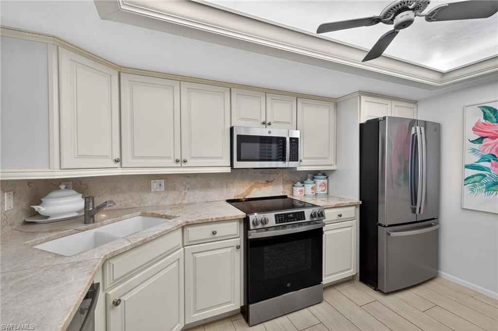 2800 Estero BLVD # 1003