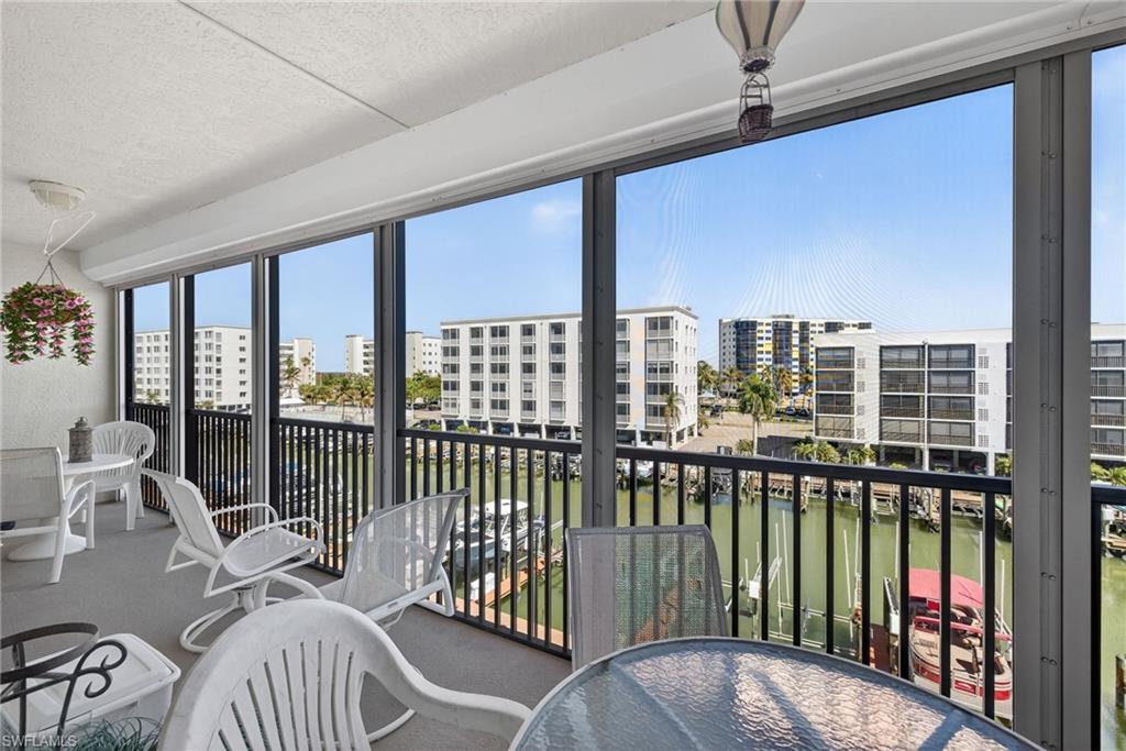 4401 Bay Beach LN 833