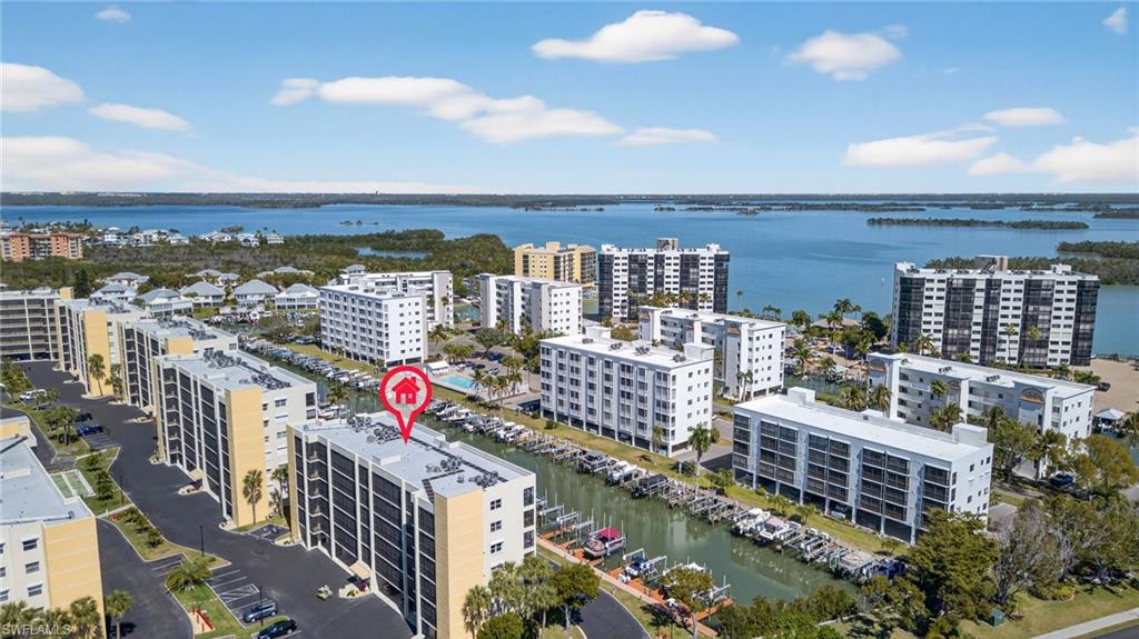 4401 Bay Beach LN 833