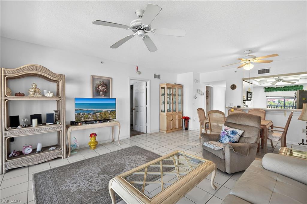 4401 Bay Beach LN 833