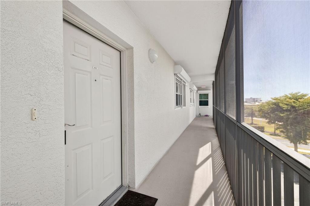 4401 Bay Beach LN 833