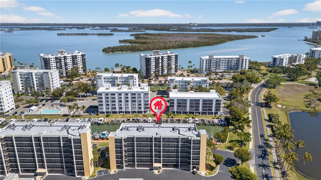 4401 Bay Beach LN 833