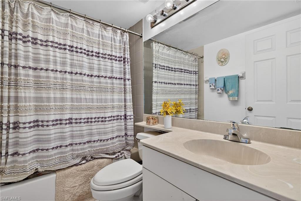 4401 Bay Beach LN 833