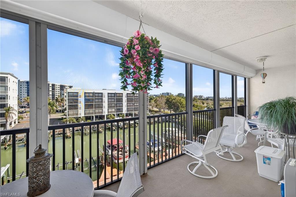 4401 Bay Beach LN 833