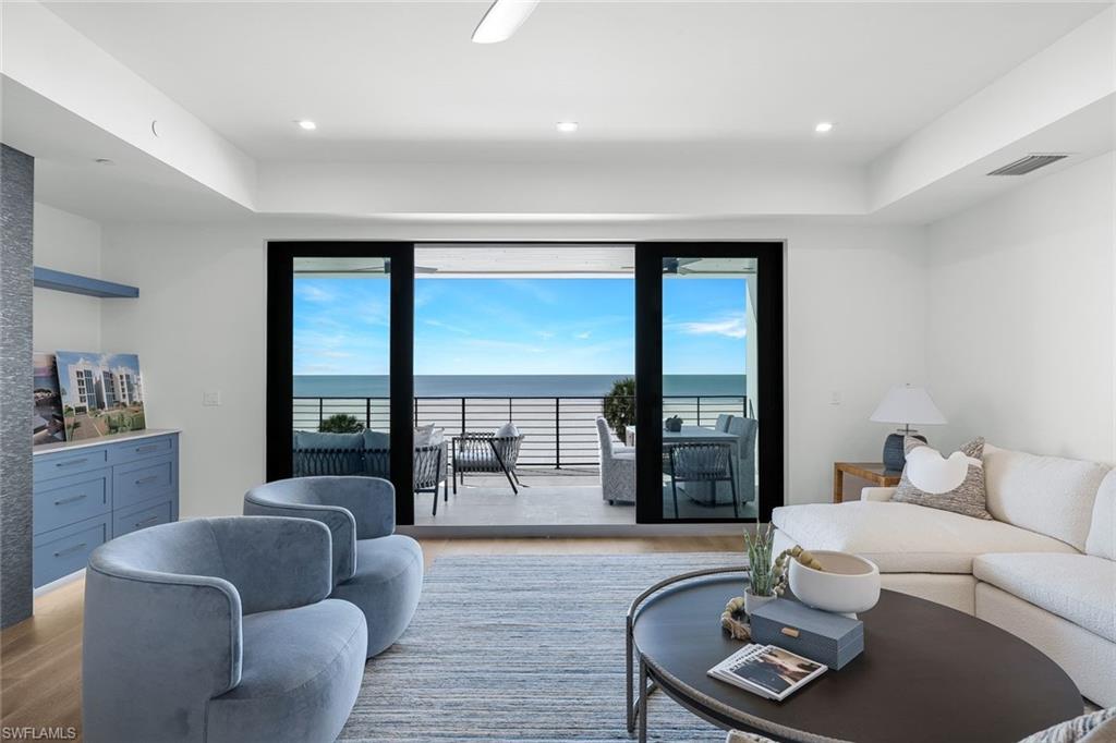 6230 Estero BLVD 201