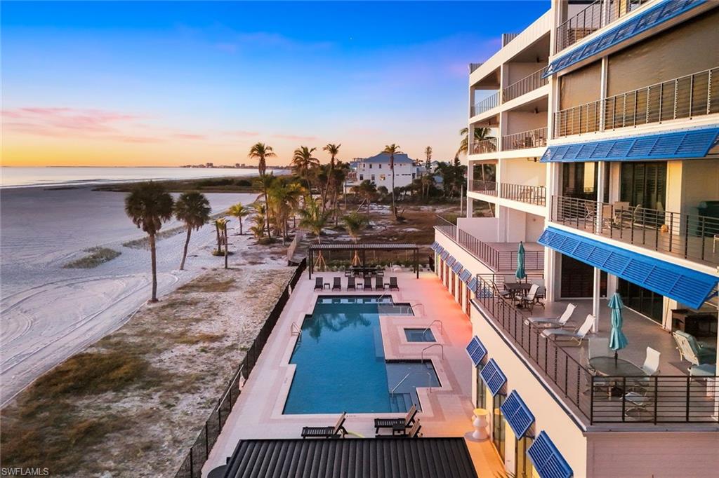 6230 Estero BLVD 201