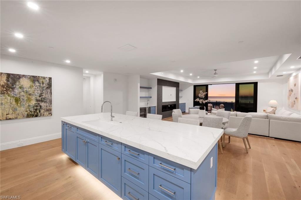 6230 Estero BLVD 201