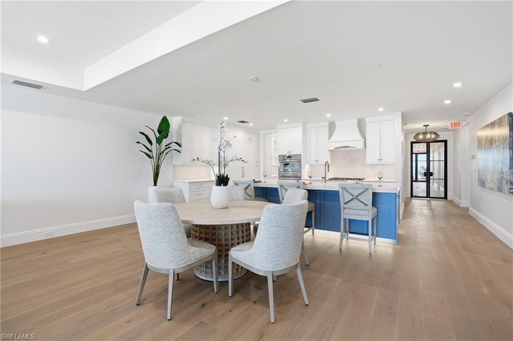 6230 Estero BLVD 202