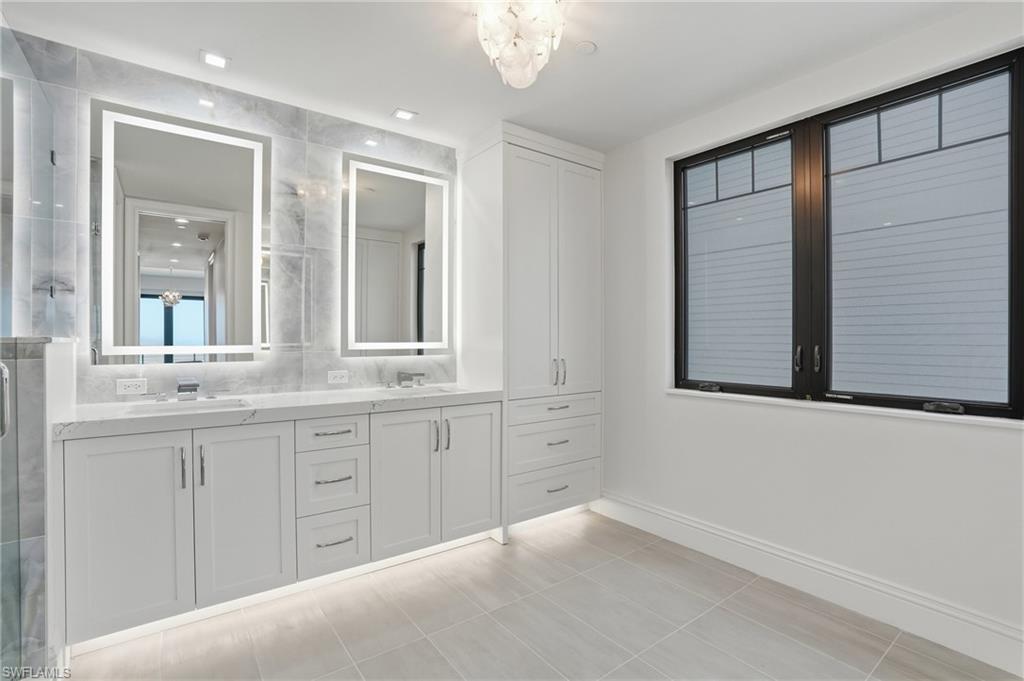 6230 Estero BLVD 202