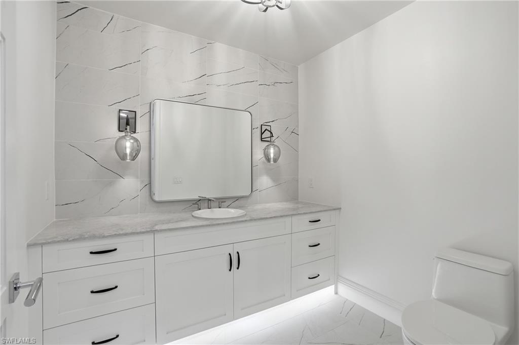 6230 Estero BLVD 202