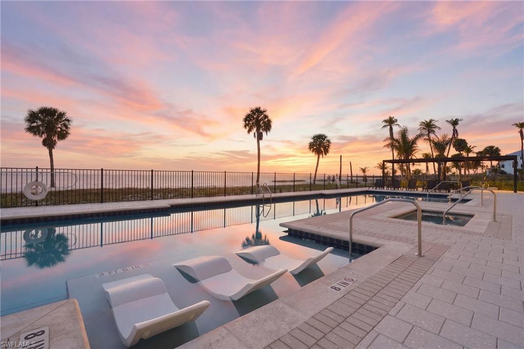 6230 Estero BLVD 202