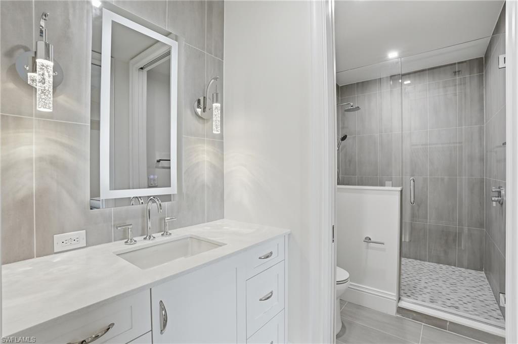 6230 Estero BLVD 202