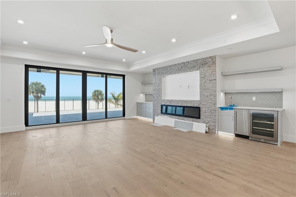 6230 Estero BLVD 101