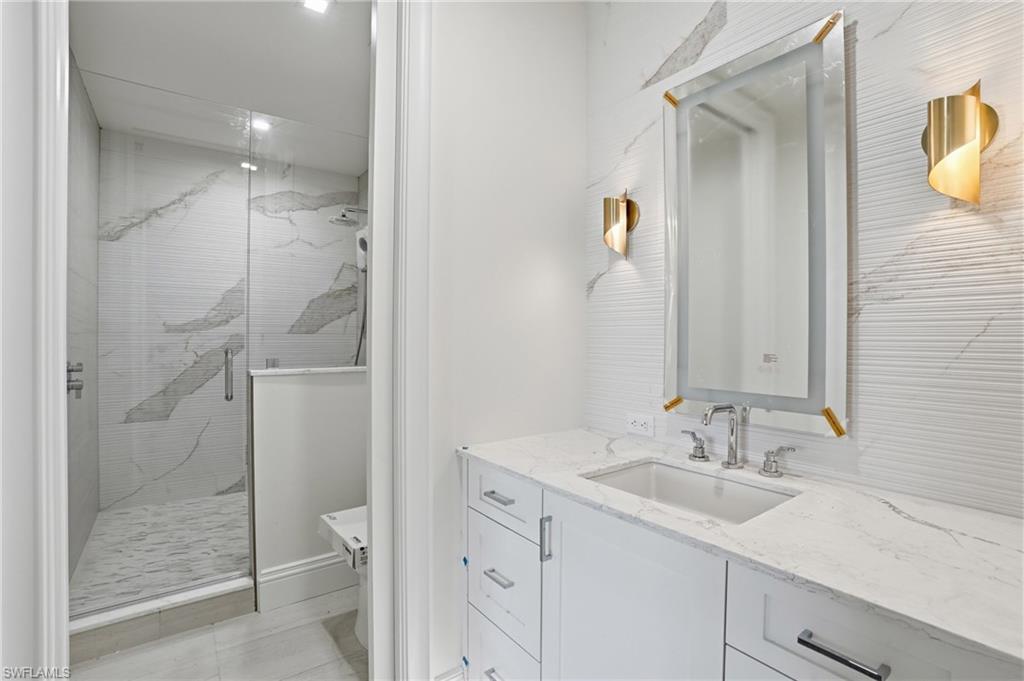 6230 Estero BLVD 101