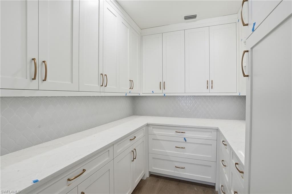 6230 Estero BLVD 101