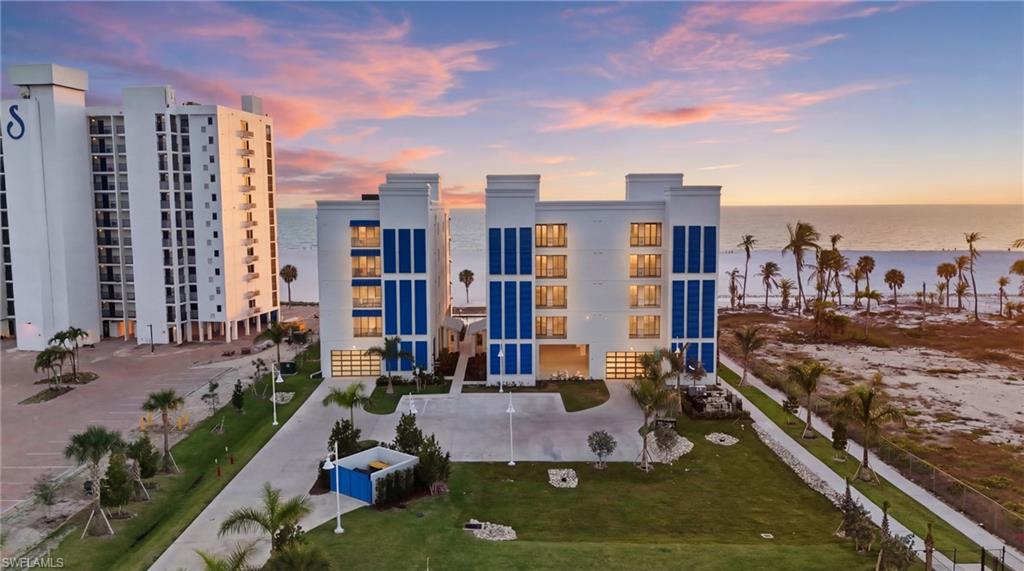 6230 Estero BLVD 102