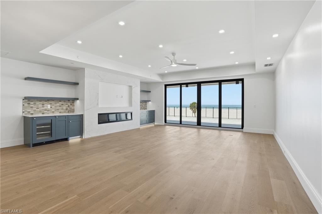 6230 Estero BLVD 102