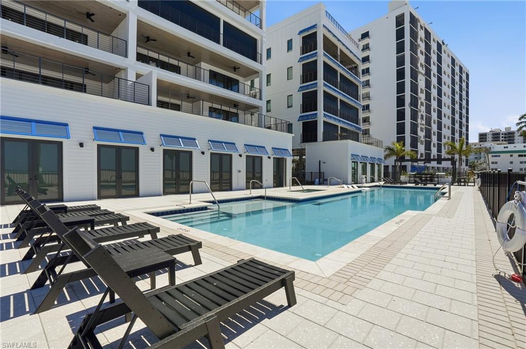 6230 Estero BLVD 402