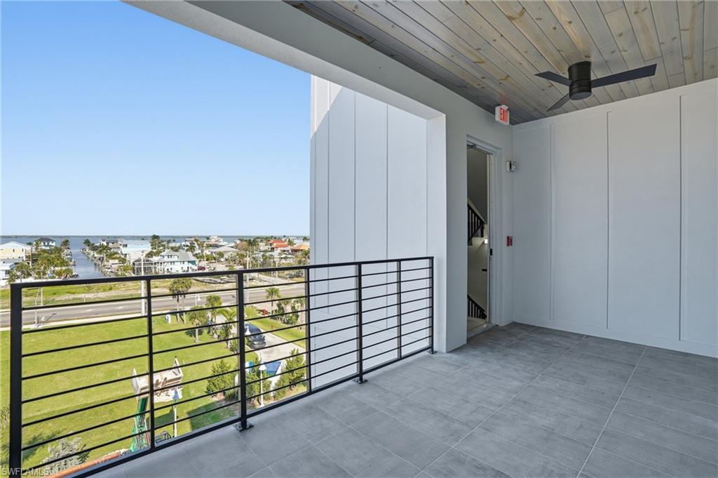 6230 Estero BLVD 402