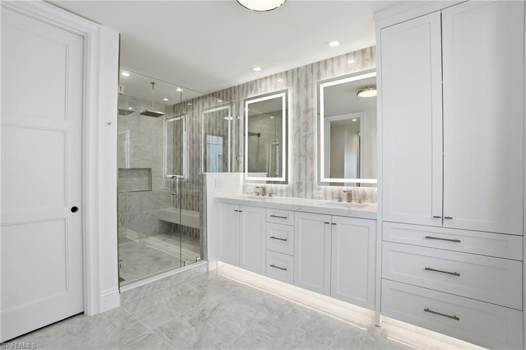 6230 Estero BLVD 402