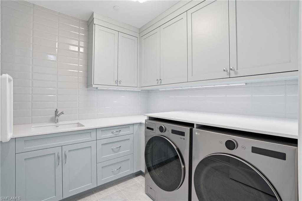 6230 Estero BLVD 402