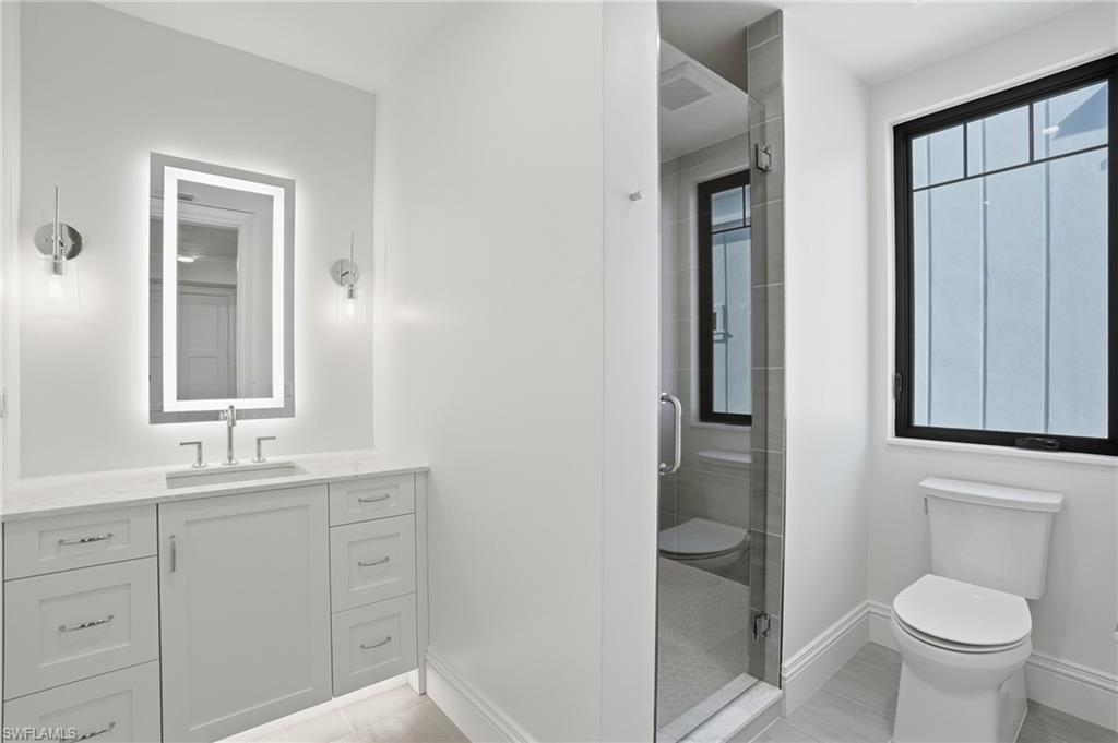 6230 Estero BLVD 402