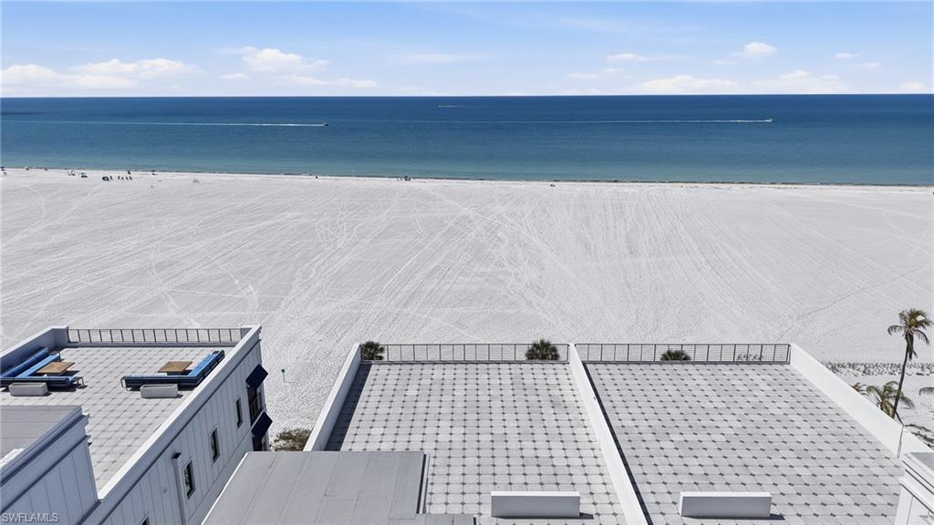 6230 Estero BLVD 402