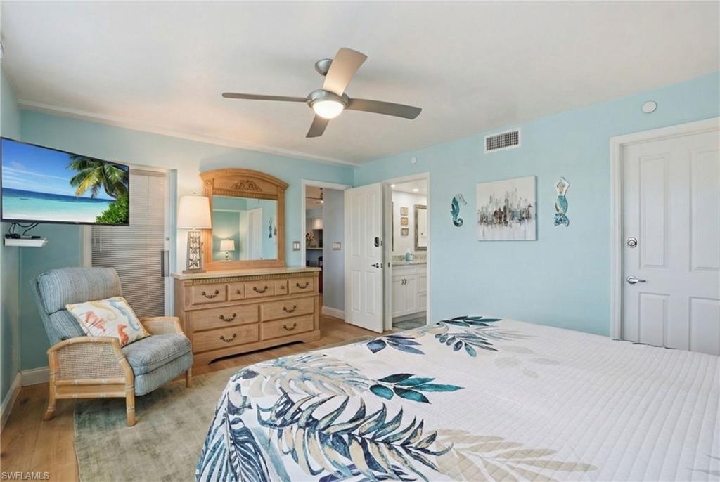 4745 Estero BLVD 204