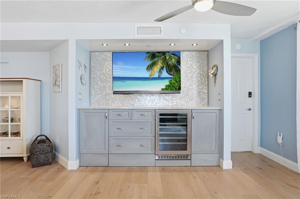 4745 Estero BLVD 204