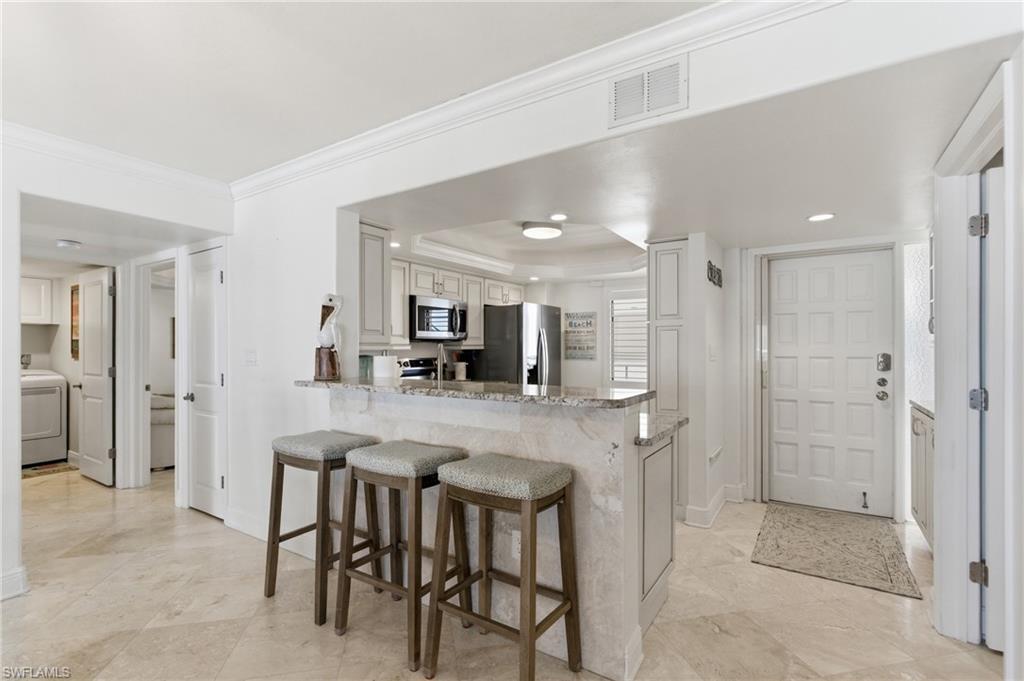 6660 Estero BLVD 502