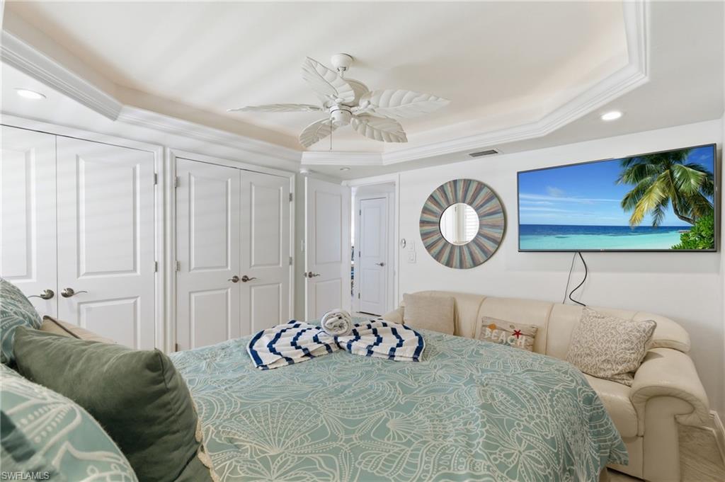 6660 Estero BLVD 502